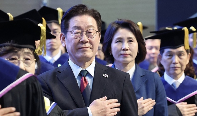 안중근 의사 유묵 드디어 귀환... 대통령도 환영