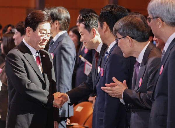 이대통령이 3.1절에 북한 체제 존중한다고 해서 국힘 난리 난 거 알아?