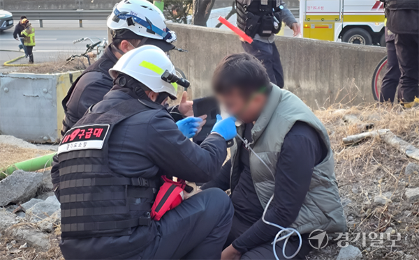 포천 기지리 공장서 화재...한 때 대응 1단계 - 뉴스 썸네일 이미지