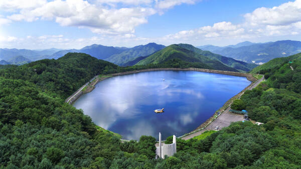 가평 호명호수 전경. 가평군 제공