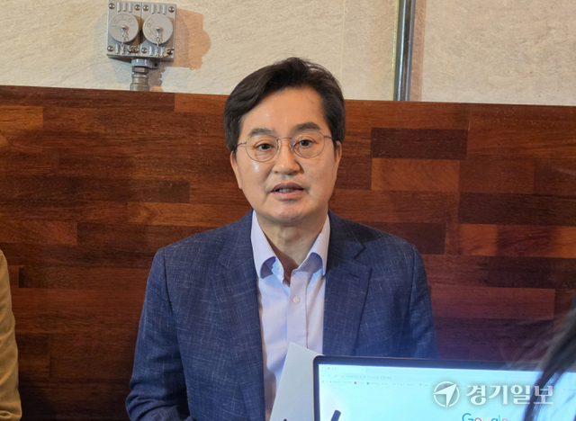 김동연 “경기도 5대 경제권으로”…방산·AI·반도체 중심 재편