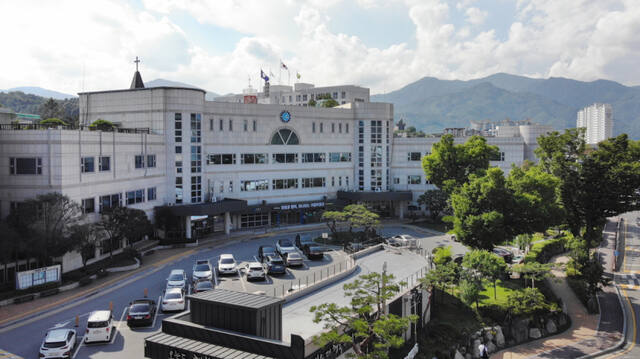 가평군청 전경. 가평군 제공