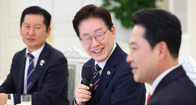 이재명 대통령이 7일 청와대에서 열린 여야정 민생경제 협의체 회담에서 발언하고 있다. 연합뉴스