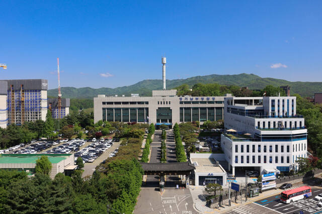 에어건으로 노동자 폭행? 60대 사업주 구속송치의 전말