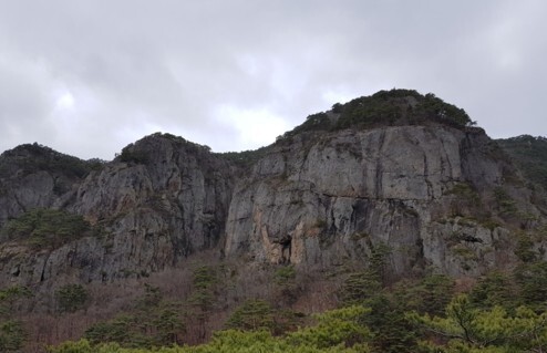 주왕산 등산 갔던 초등생 이틀째 실종… 헬기·드론 총동원 중