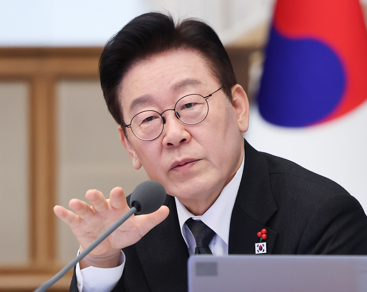 대통령의 투표 독려, 선거 개입인가 정당한 권한인가?