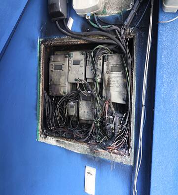 Man in 70s Injured in Incheon Commercial-Residential Building Fire