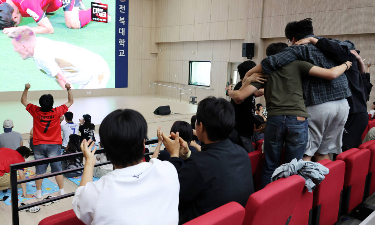 “수업 중 월드컵 시청이 죄인가요?”…‘고등학생 성명문’ 파장