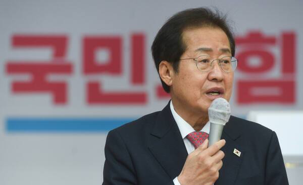 "경부고속도로 깔 때랑 똑같네" 홍준표, 호남 반도체 딴지 거는 국힘 직격