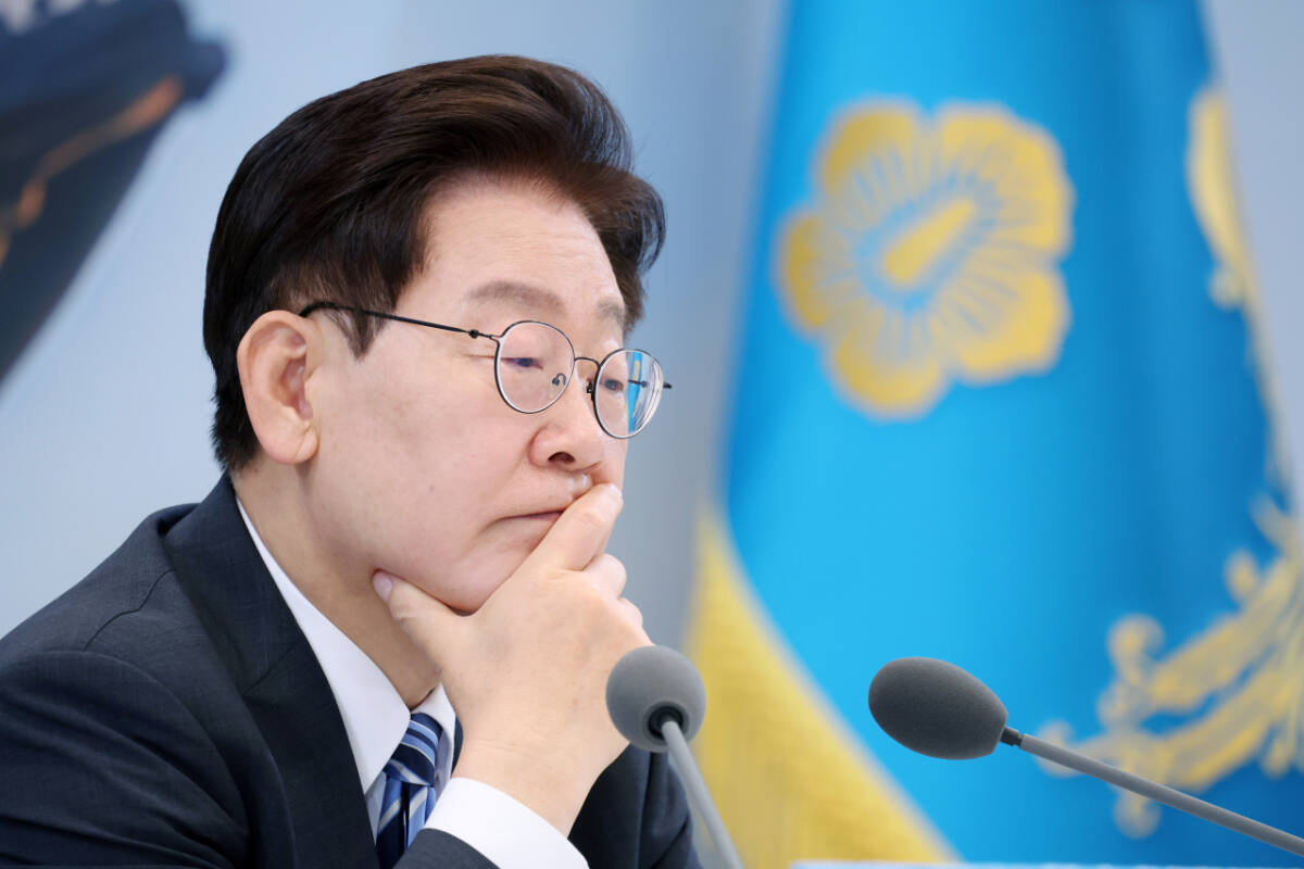 이 대통령 격분 “여성이 노리갯감이냐…술자리 파트너 취급 말라”