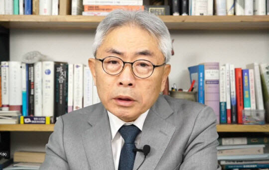 정규재 “집권당이 자기 대통령 흔들어대…반역적 행태”