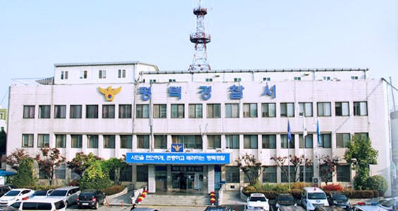 전동 킥보드 타고 행인에게 침 뱉고 튄 무개념 중학생들, 한 명은 촉법 소년