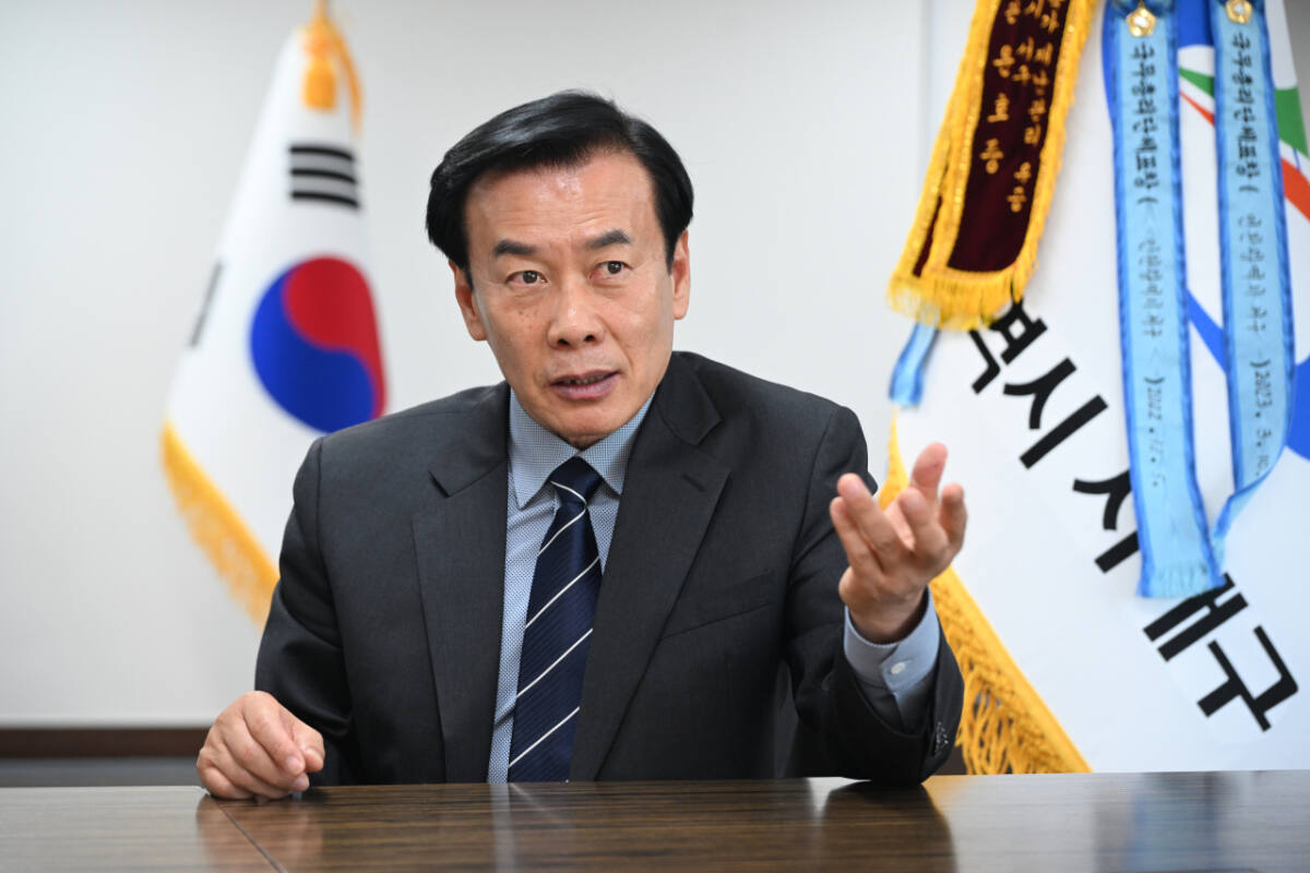 구재용 서해구청장 "원도심 재개발 6곳 속도...신도심은 청라·루원 전담... - 뉴스 썸네일 이미지